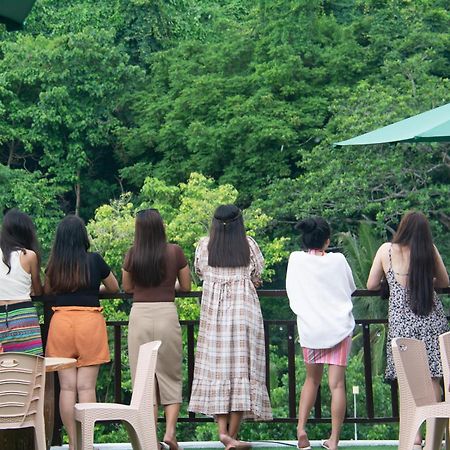 Chillax Boracay Hostel Yapak ภายนอก รูปภาพ