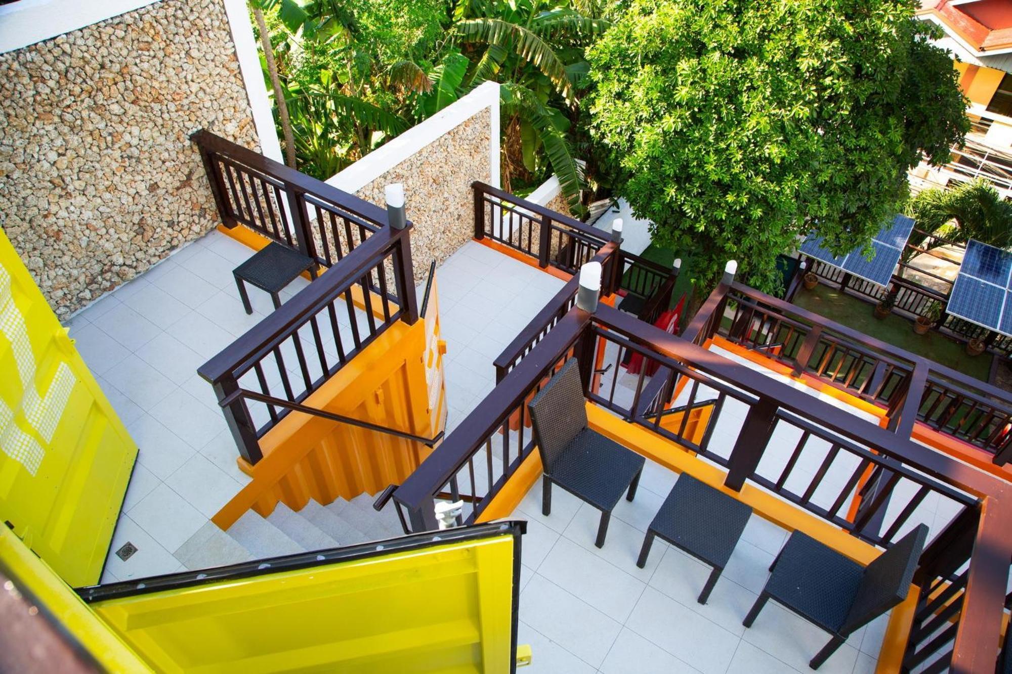 Chillax Boracay Hostel Yapak ภายนอก รูปภาพ