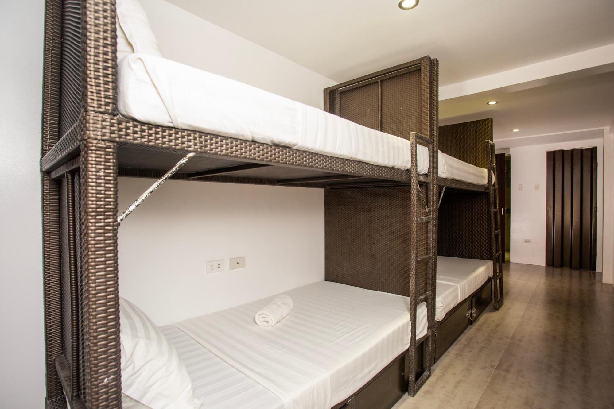Chillax Boracay Hostel Yapak ภายนอก รูปภาพ