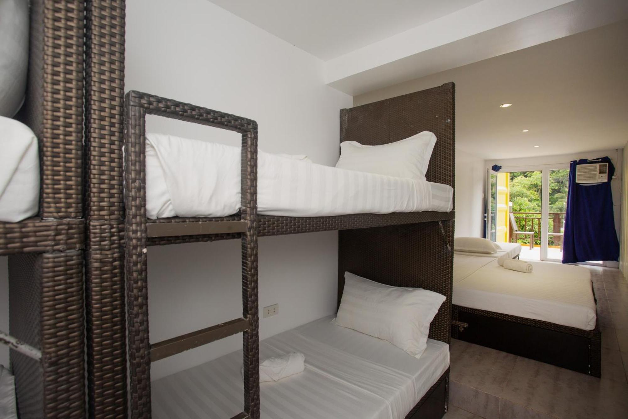 Chillax Boracay Hostel Yapak ภายนอก รูปภาพ